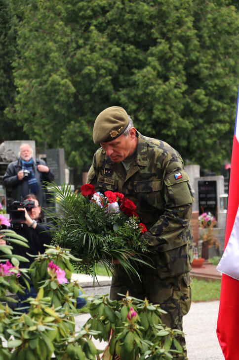 Fuji with fisherman (restaurant) Fuji with fisherman (restaurant)